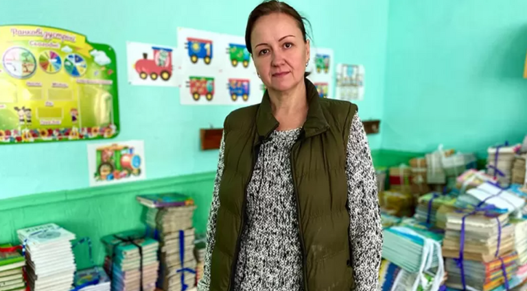 Катували та кидали "на підвал": вчителі розповіли, як росіяни знищували українську освіту у Харківській області