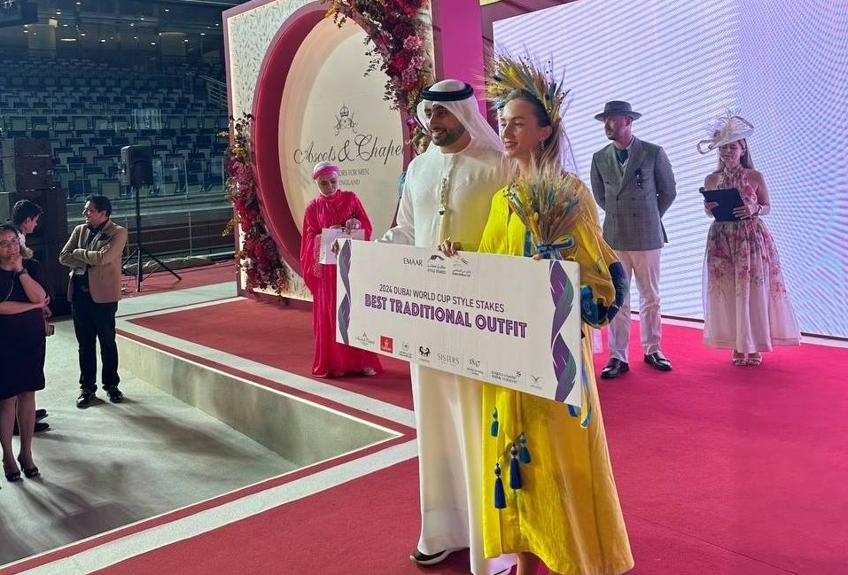 Лучший национальный наряд. Украинка феерически победила на престижном конкурсе в ОАЭ (фото)