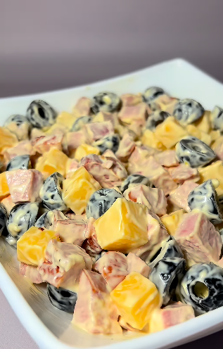 Салат &quot;минутка&quot; на Пасху и просто так. Настоящая феерия вкуса всего из 5 продуктов