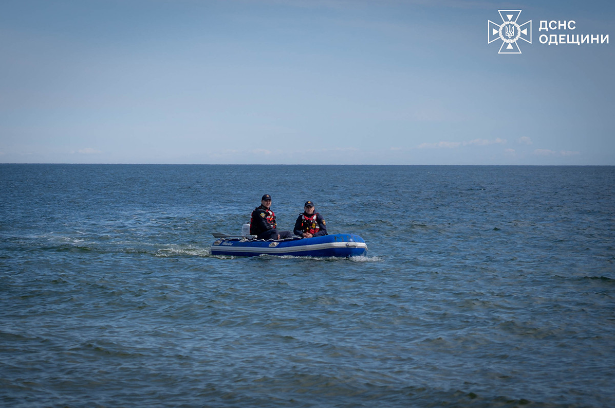 Это стоит увидеть. Украинцам показали, как тренируются водолазы-спасатели (фото)