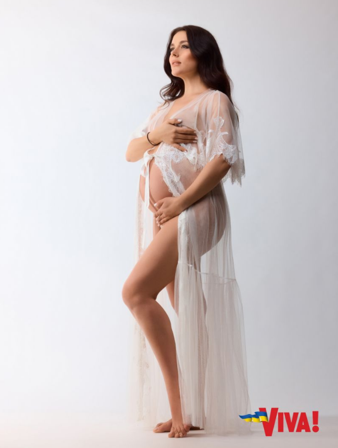 Известная украинская ведущая в 37 впервые станет мамой: нежные фото