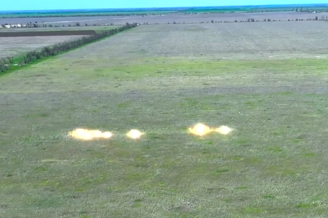 Украинцам показали, как саперы разминируют Николаевскую область: невероятные кадры