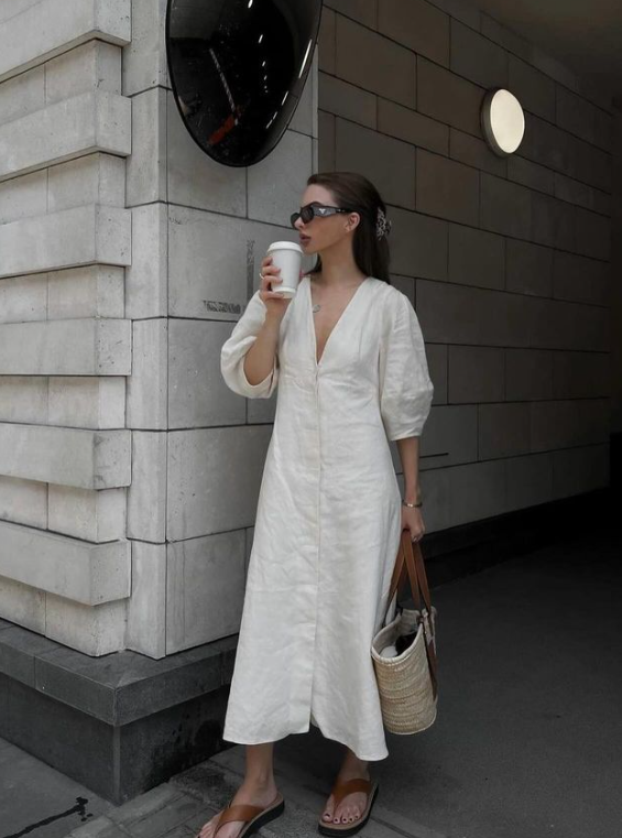 Спрячут животик и сделают стройной. Названы лучшие платья на весну-лето 2024