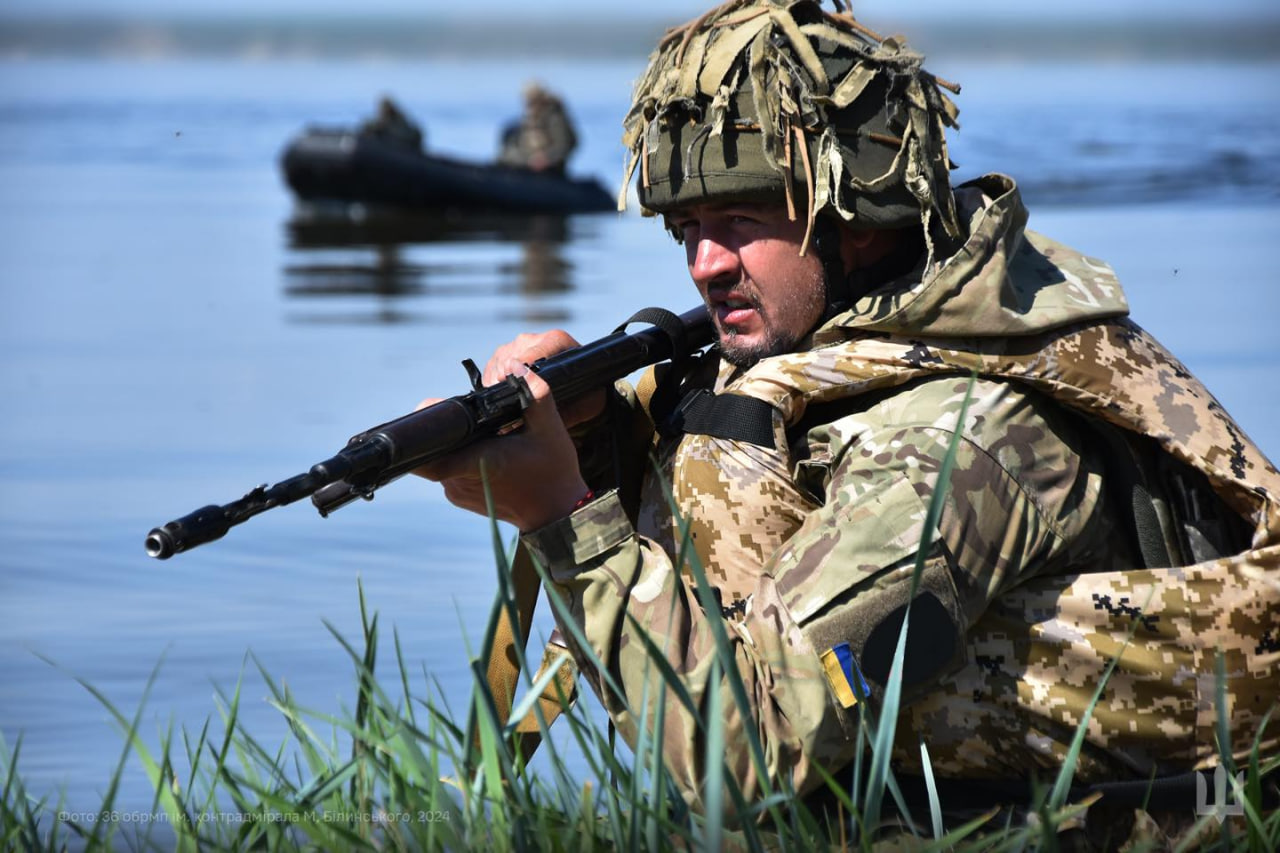 З'явилися рідкісні фото миколаївських морпіхів у &quot;рідній стихії&quot;