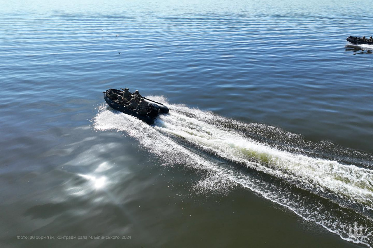 З'явилися рідкісні фото миколаївських морпіхів у &quot;рідній стихії&quot;