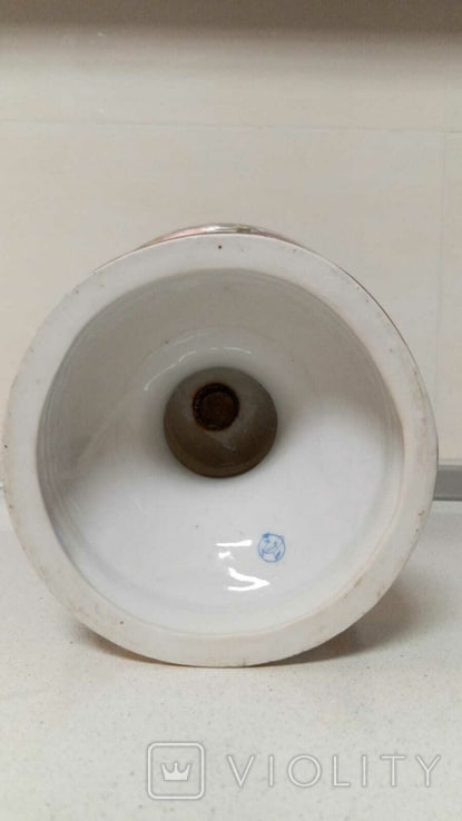 Такая ваза вас озолотит. Как выглядит "клад" из серванта за 50 тысяч гривен (фото)