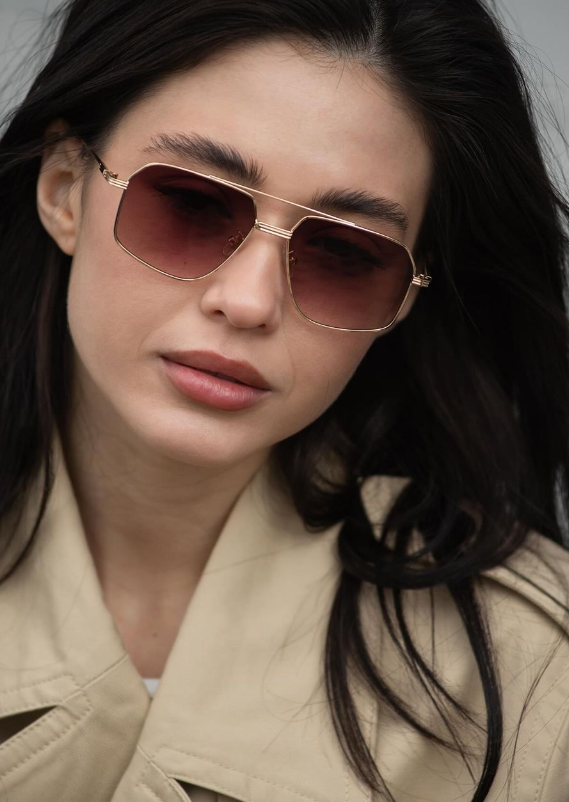 12 найстильніших сонцезахисних окулярів, які перетворять вас на зірку
