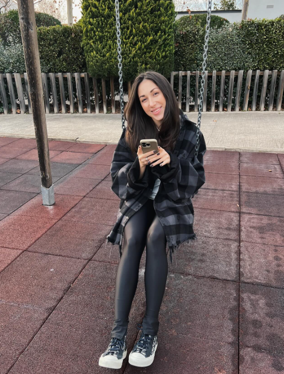 Знайомі з 1 класу: дивіться, як виглядає красуня-дружина Артема Довбика