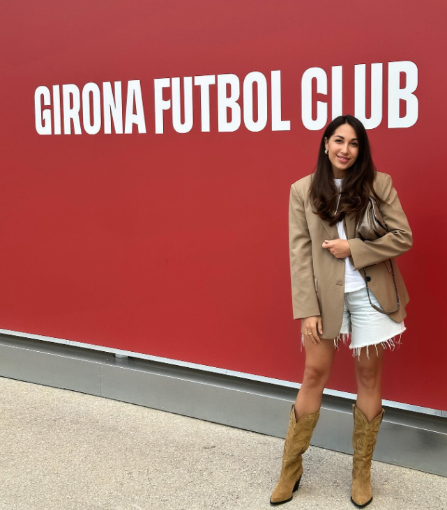 Знайомі з 1 класу: дивіться, як виглядає красуня-дружина Артема Довбика