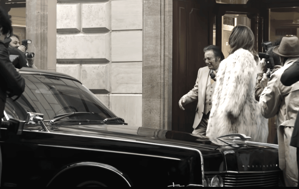 Колеса для Гуччи: какие роскошные автомобили можно увидеть в фильме "Дом Gucci"