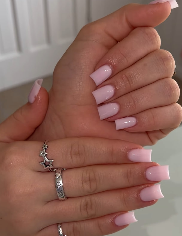 5 найгірших ідей манікюру на короткі нігті, які ніколи не робитиме стильна й "дорога" жінка