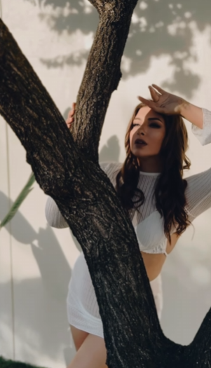 Беременна? Актриса Екатерина Тышкевич "засветила" животик (видео)