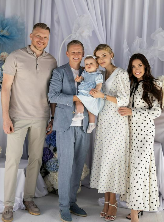 Зинченко и его жена покрестили маленькую дочурку: невероятные фото