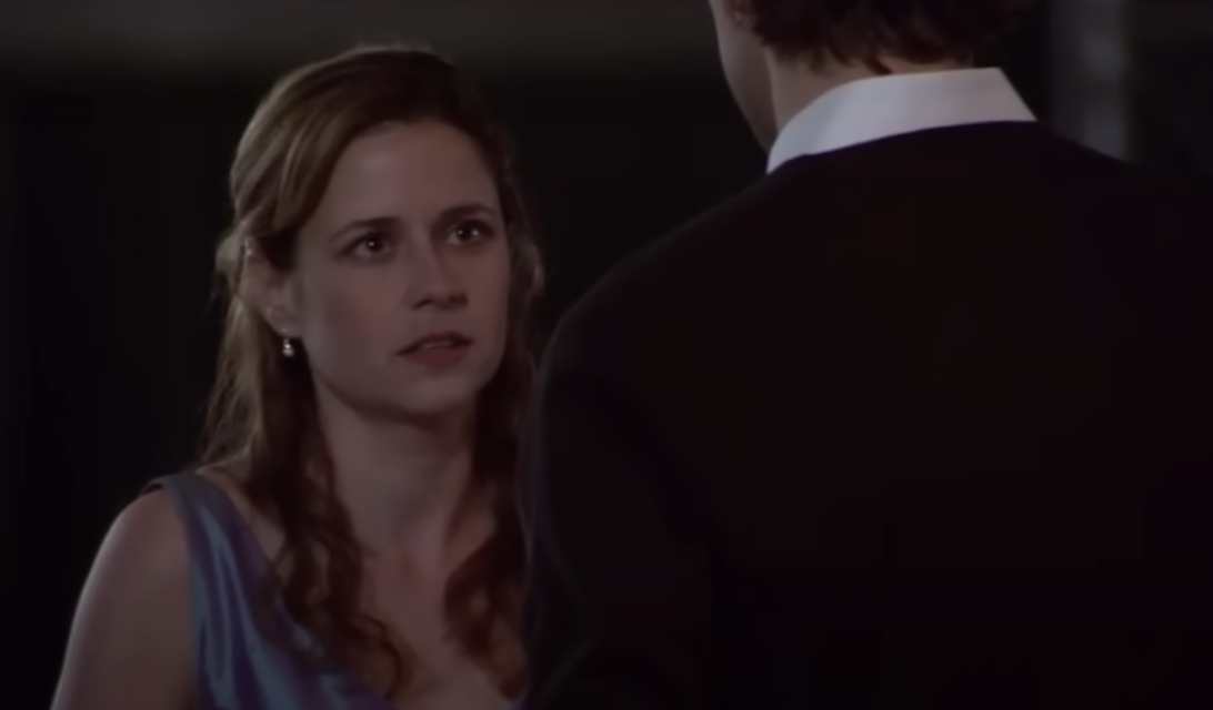 Пам'ятаєте Пем з серіалу &quot;Офіс&quot;? Ось як зараз виглядає актриса, яка стала улюбленицею глядачів