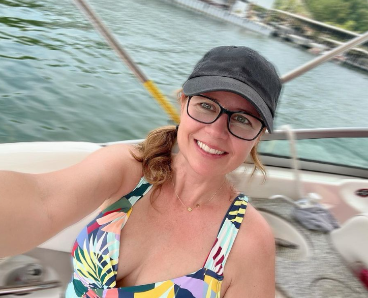 Пам'ятаєте Пем з серіалу &quot;Офіс&quot;? Ось як зараз виглядає актриса, яка стала улюбленицею глядачів