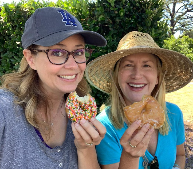 Пам'ятаєте Пем з серіалу &quot;Офіс&quot;? Ось як зараз виглядає актриса, яка стала улюбленицею глядачів