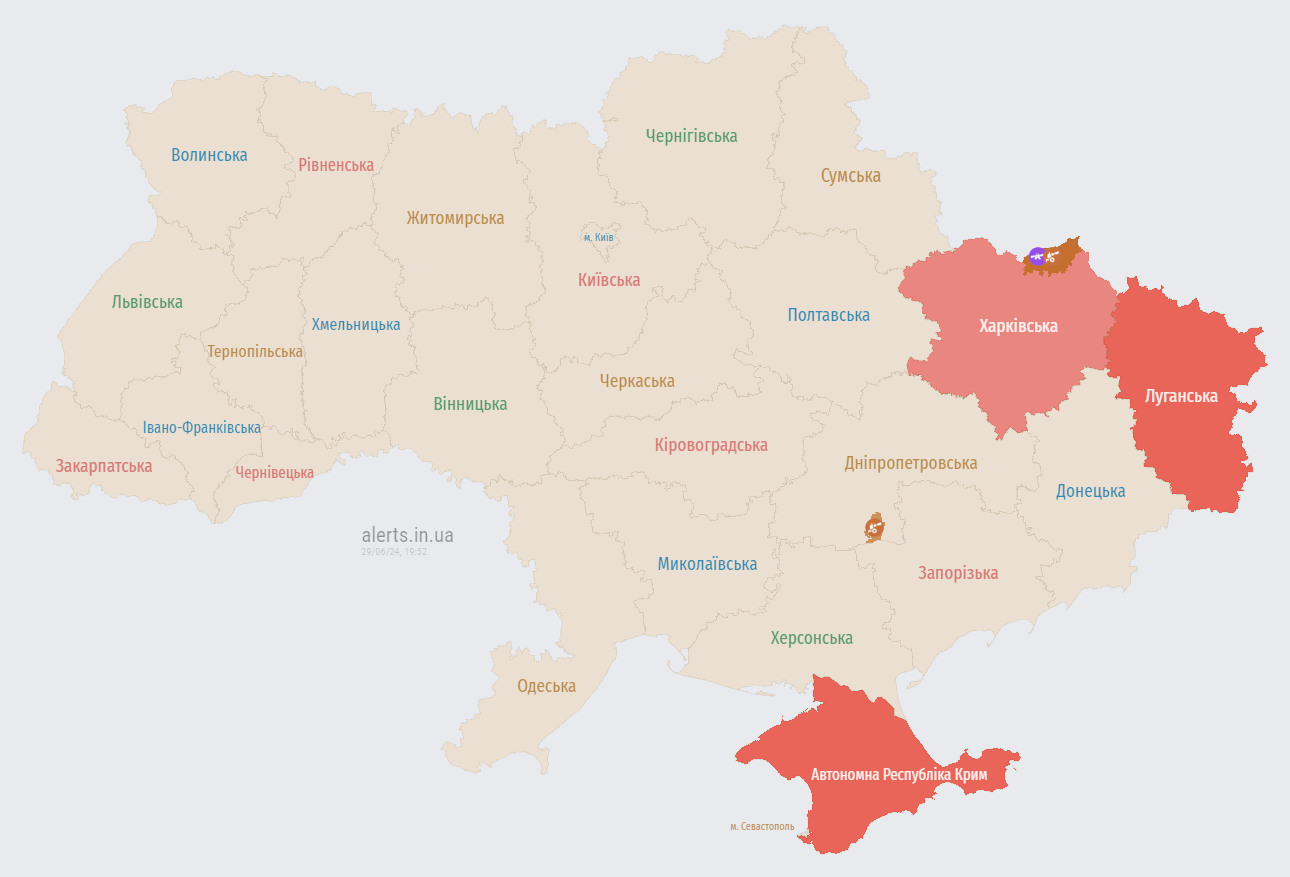 В Киеве и ряде областей объявлена тревога из-за угрозы баллистики