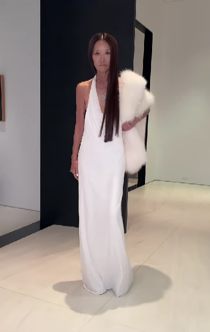 Невероятная Вера Вонг с размахом отметила 75-летие. Как выглядит &quot;забывшая&quot; о возрасте дизайнер