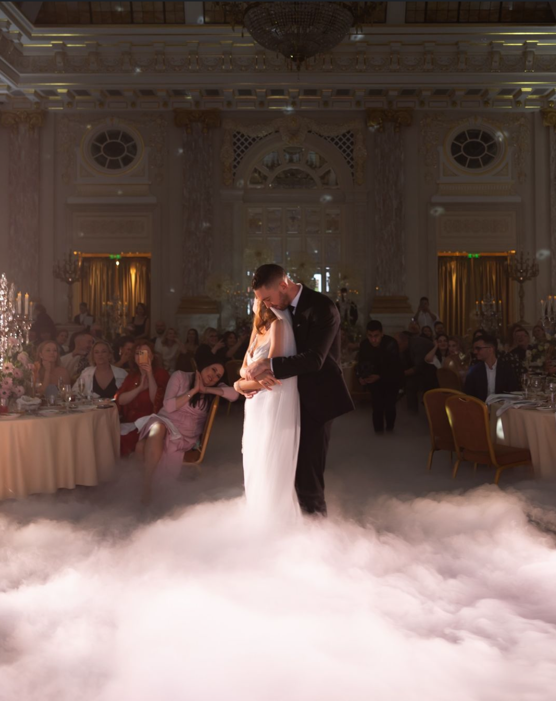 Зірка &quot;Кварталу&quot; показала, як &quot;відгуляла&quot; весілля з іноземцем: бренди, розкіш і блиск