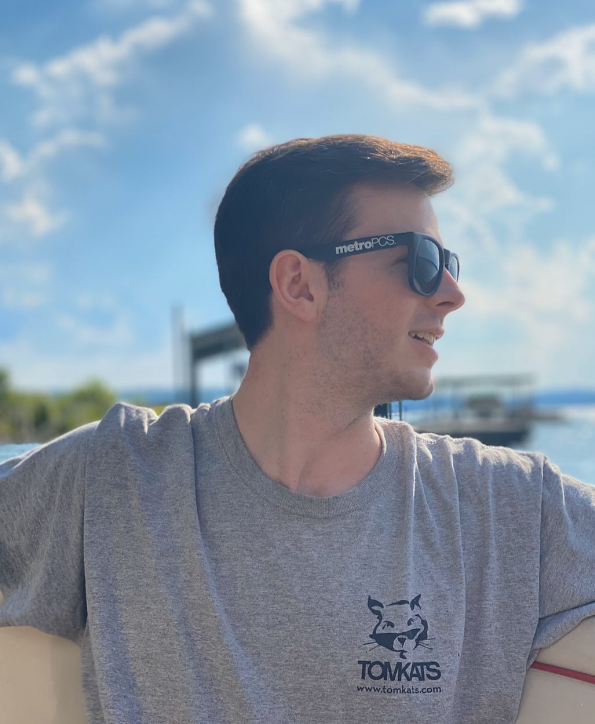 Він зіграв Карла у &quot;Ходячих мерцях&quot;, а нині став справжнім красунчиком. Як змінився актор Чендлер Ріггз