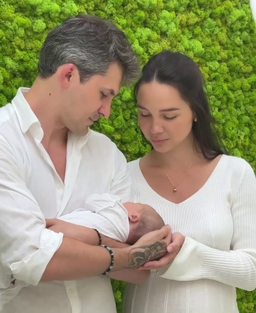 Жена Евгения Кота раскрыла необычное имя новорожденной дочери (фото)