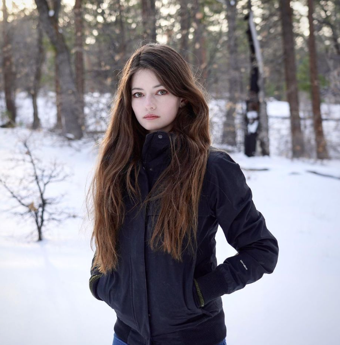 Как выглядит актриса, сыгравшая дочь Беллы и Эдварда в &quot;Сумерках&quot;. Ей 23 и она невероятно красива