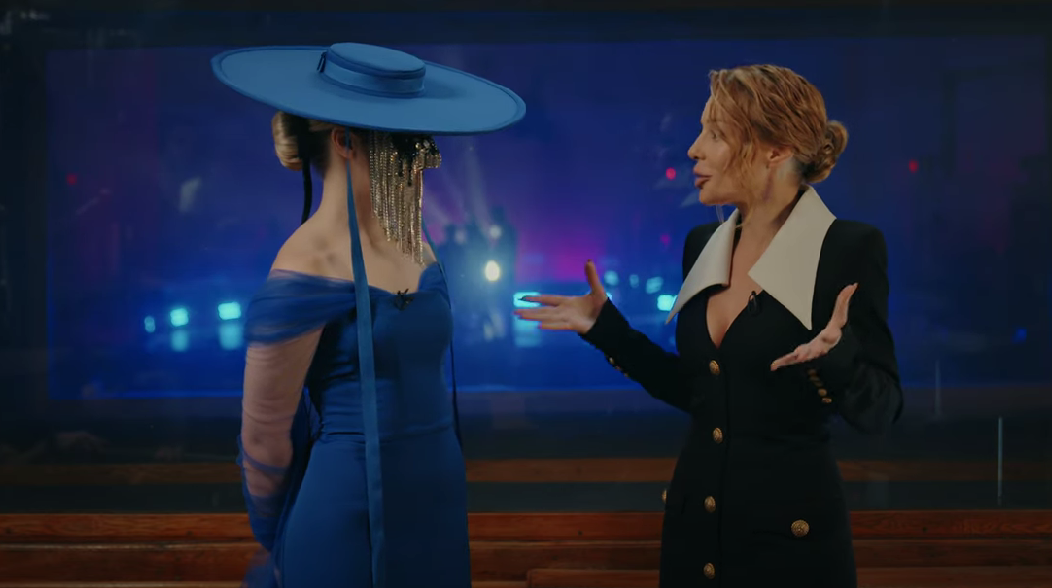 Загадкова Klavdia Petrivna вперше показала своє обличчя (відео)