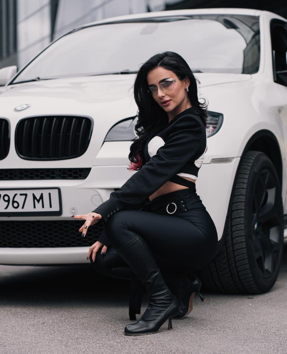 Отказала Потапу и довела Кароль до слез. Смотрите, как Тринчер попала на "Голос країні"