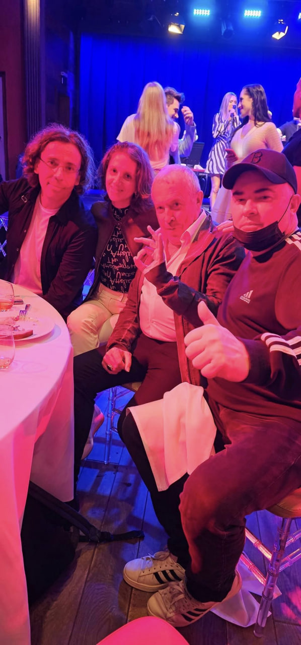 Галкин спел на украинском языке в Юрмале. Это попало на видео