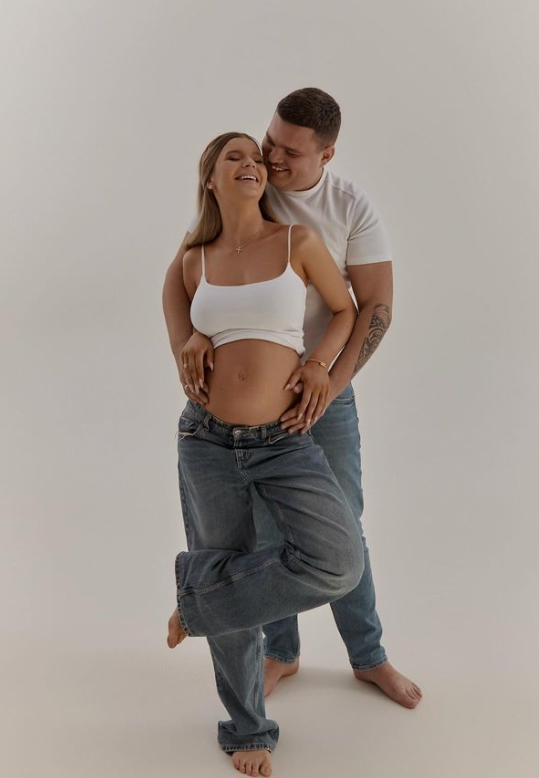 Известная блогерша раскрыла имя новорожденного сына