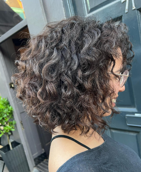 Мінус 10 років. Ці трендові зачіски зроблять вас наймоднішою й приховають вік