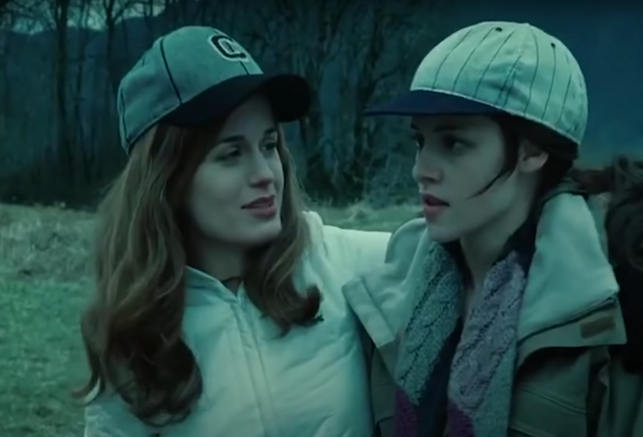 Як зараз виглядає актриса, яка зіграла Есмі Каллен у &quot;Сутінках&quot;. Не старіє, немов вампір (фото)