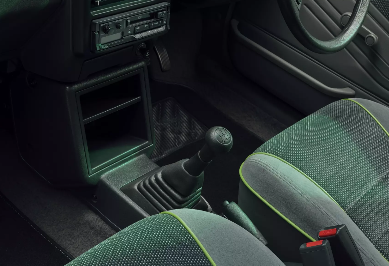 На честь ювілею: Kia створила унікальний електромобіль з механічною трансмісією