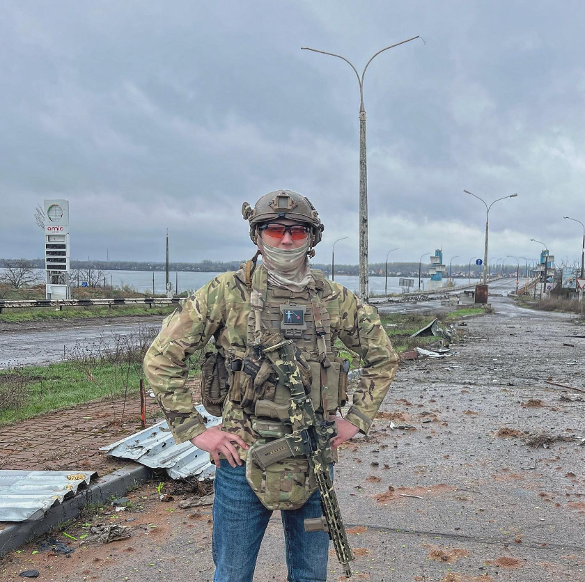 Никитюк захейтили из-за романа с молодым военным. Ведущую внезапно защитил Цымбалюк