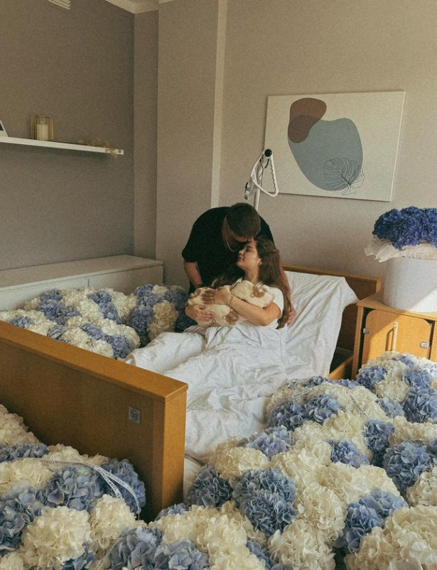 Известная блогерша эффектно рассекретила необычное имя сына. Арендовала целый стадион (видео)