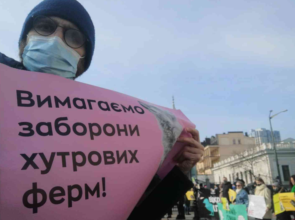 &quot;Пишу от имени тысяч военных&quot;. Что известно о бойце ВСУ и поэте Павле Вышебабе