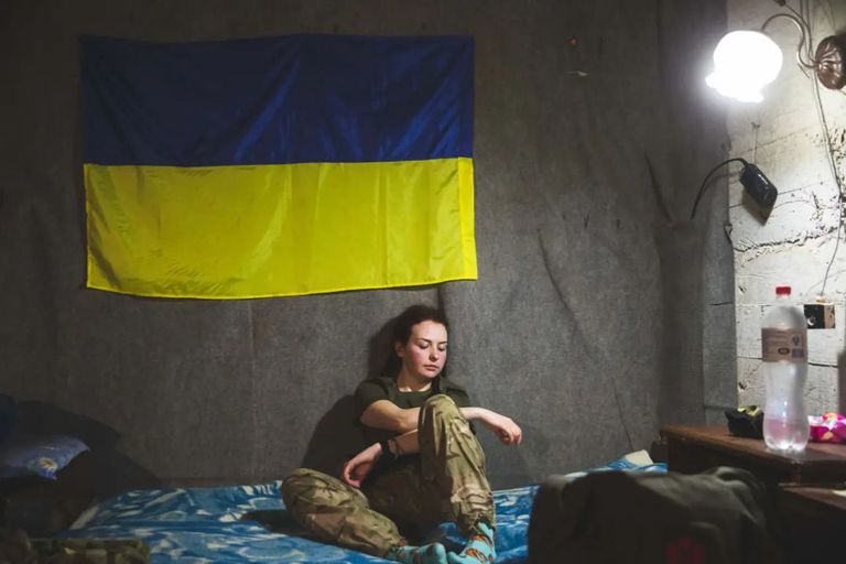 &quot;Ми повернулись, щоб боротись&quot;: звільнена з полону &quot;Пташка&quot; опублікувала перший допис