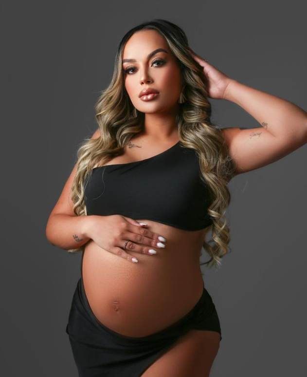 &quot;Нагуляла&quot; от курьера. Девушка звезды &quot;Шахтера&quot; родила от другого, а правду раскрыл ДНК-тест