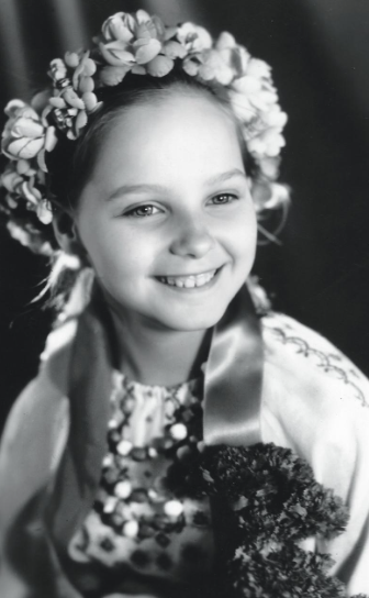 Как Трегубова, Суржиков и другие звезды сериалов выглядели 20 лет назад. Кто-то "пешком ходил под стол"