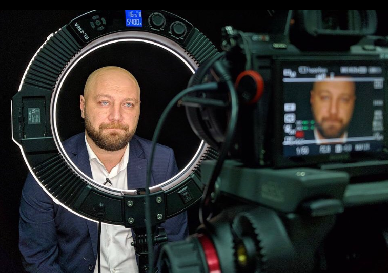 Как Трегубова, Суржиков и другие звезды сериалов выглядели 20 лет назад. Кто-то "пешком ходил под стол"