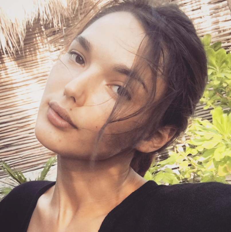 После романа с украинкой Шона Пенна заметили с новой пассией. Она - моложе его детей (фото, видео)