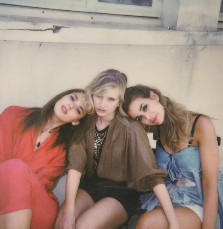 После романа с украинкой Шона Пенна заметили с новой пассией. Она - моложе его детей (фото, видео)