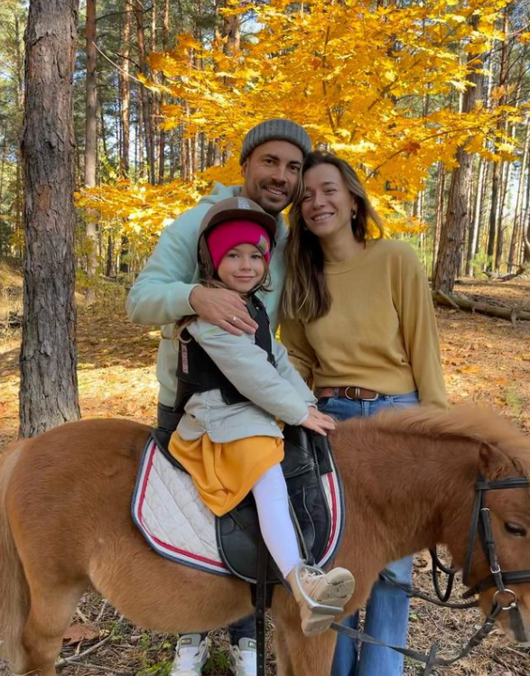 Бедняков с юмором прокомментировал свой развод и показал фото: &quot;Дети жалуются&quot;