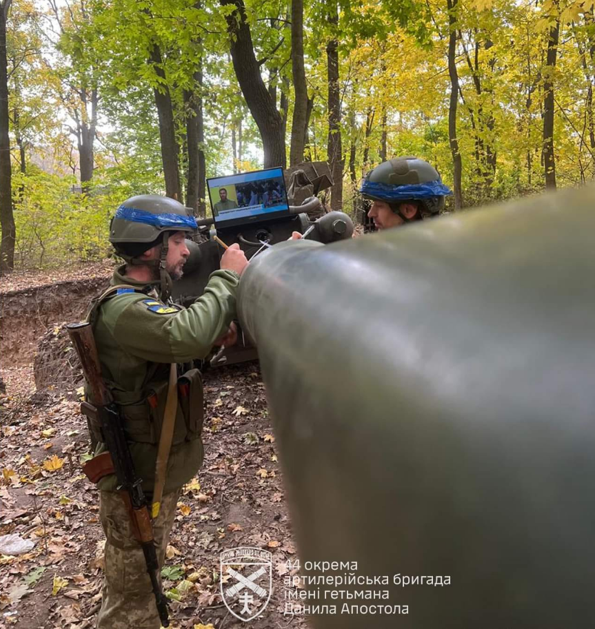 Украинские бойцы показали, как писали радиодиктант в Курской области (фото)