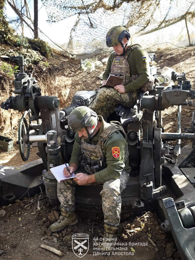 Украинские бойцы показали, как писали радиодиктант в Курской области (фото)