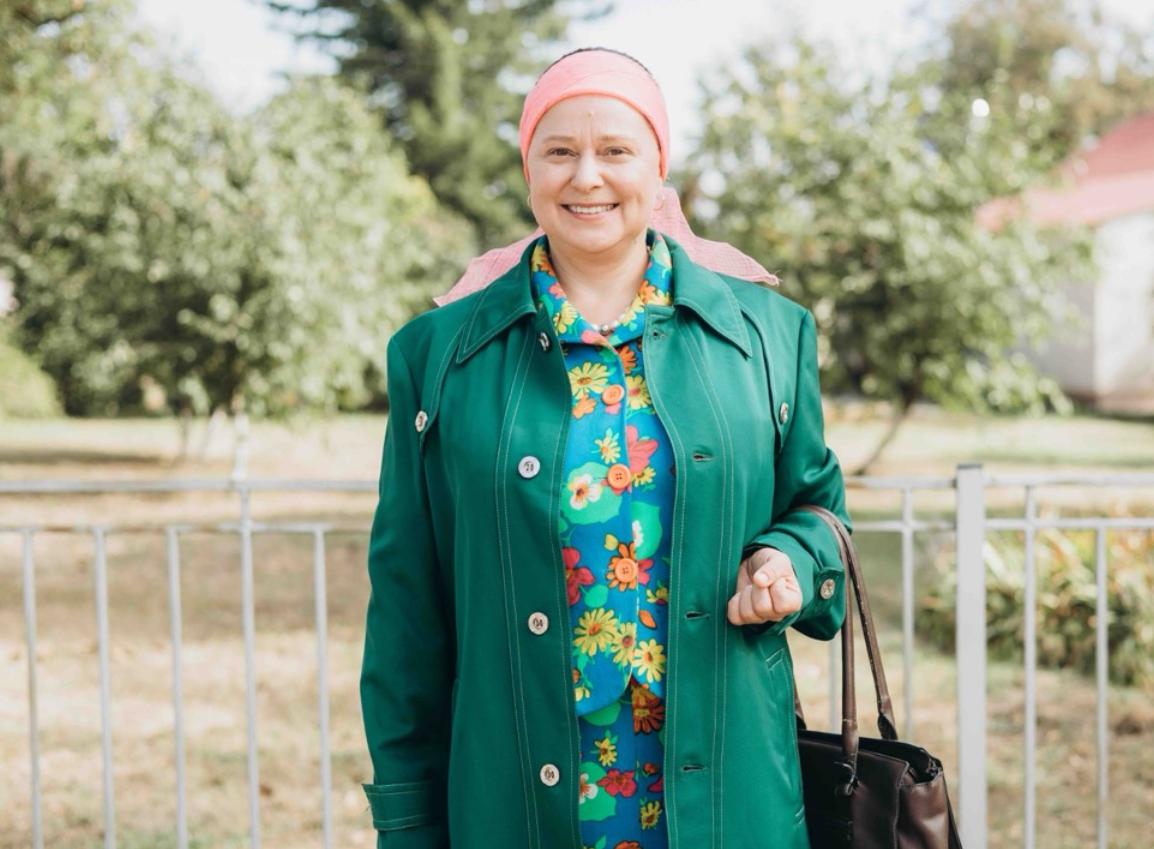 Перевод часов в Украине: известные актеры признались, что об этом думают