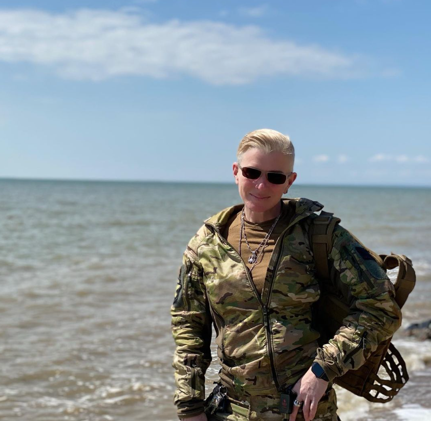 Спасла десятки жизней на войне. Чем сейчас занимается парамедик Юлия "Тайра" Паевская