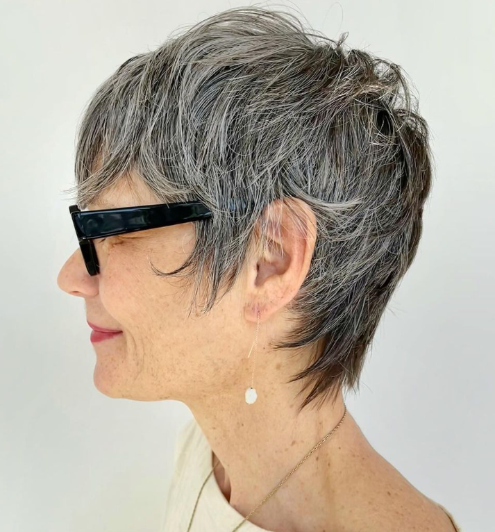 Такие стрижки для женщин после 50 мгновенно омолодят на 10 лет. 5 вариантов на короткие волосы