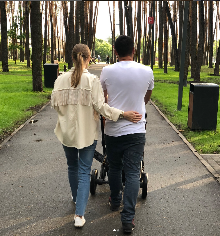 Через 4 месяца после развода: звезда украинских сериалов объявила о второй беременности