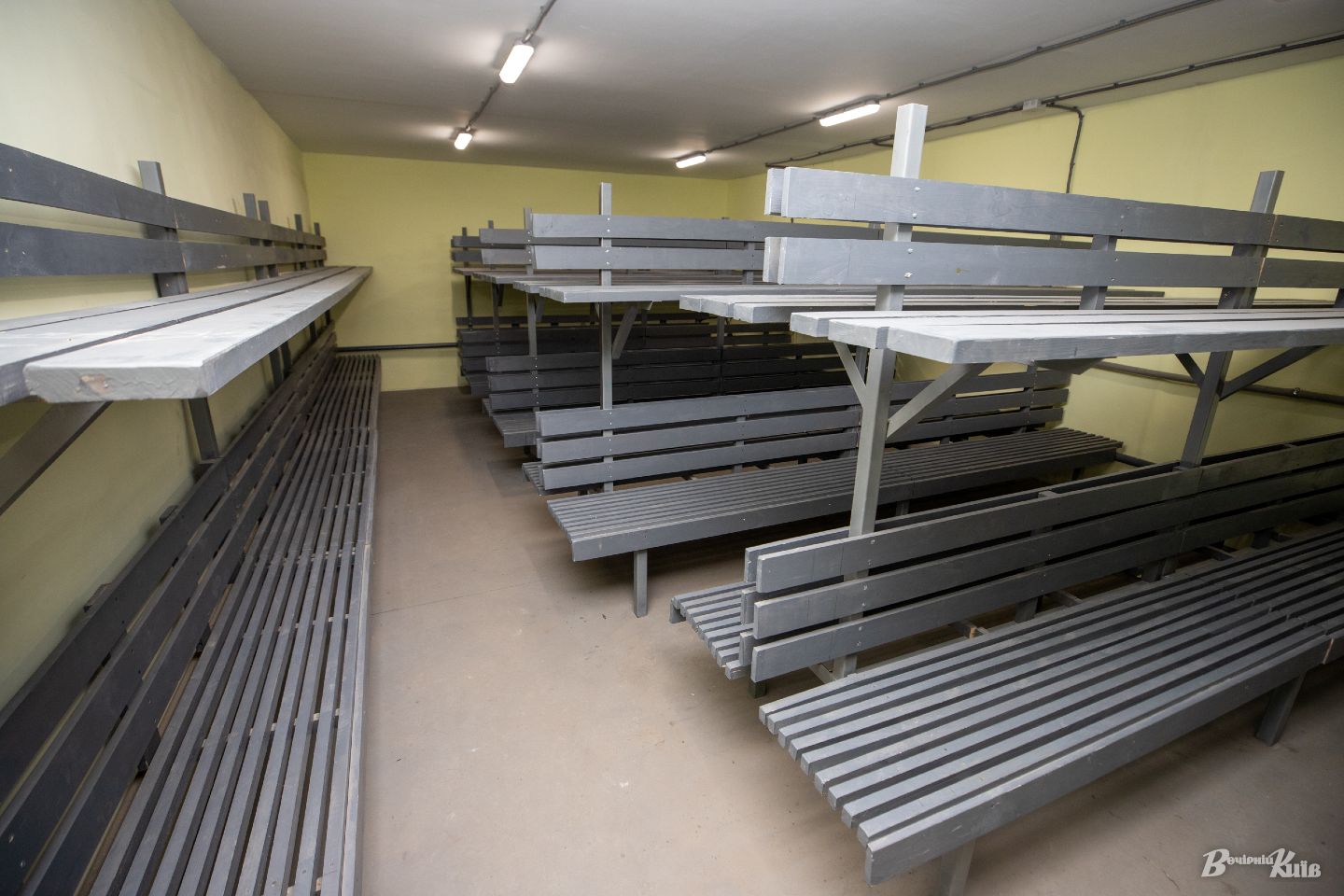 Когда-то был секретным. Смотрите, как выглядит ядерный бункер под Киевом (фото)